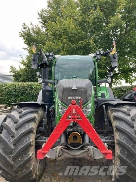 Fendt 724 Vario S4 Tractors