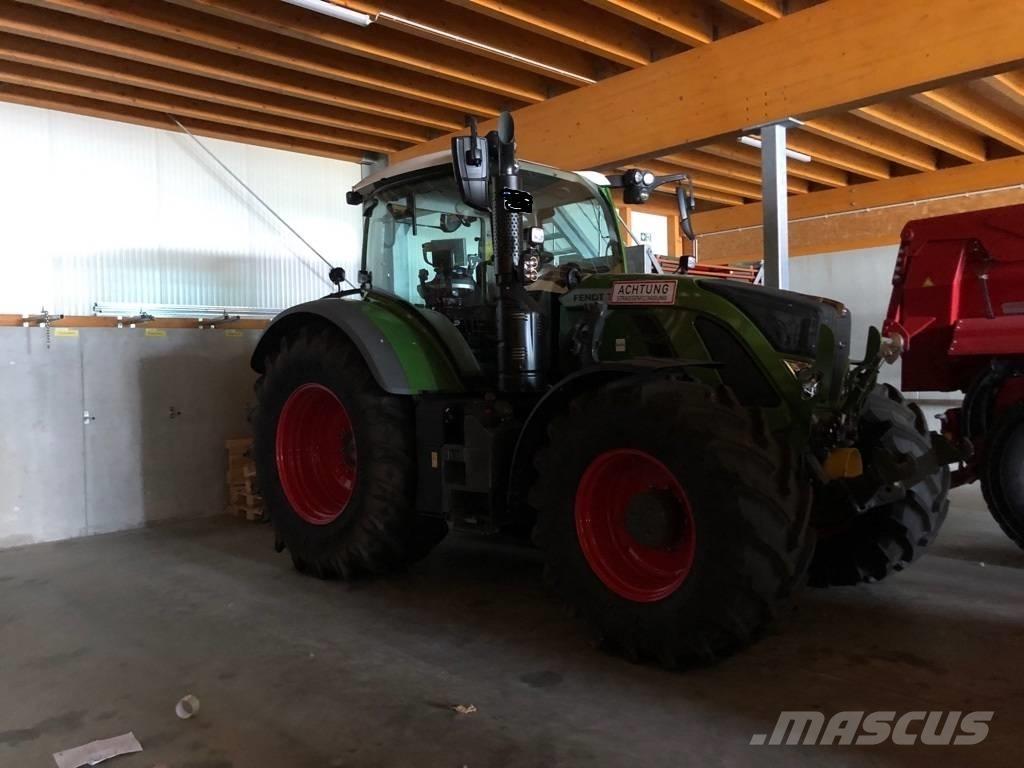 Fendt 724 Vario S4 Tractors