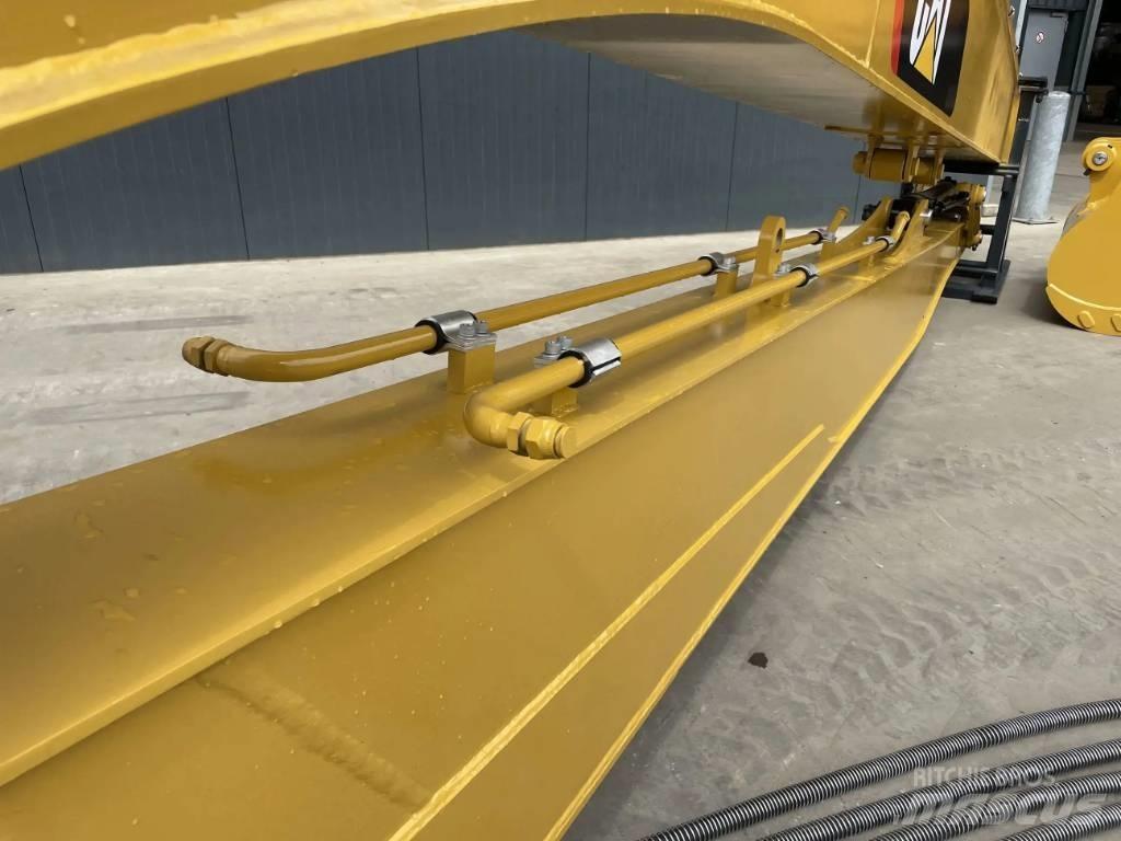 CAT 320D 15m Set Backhoes