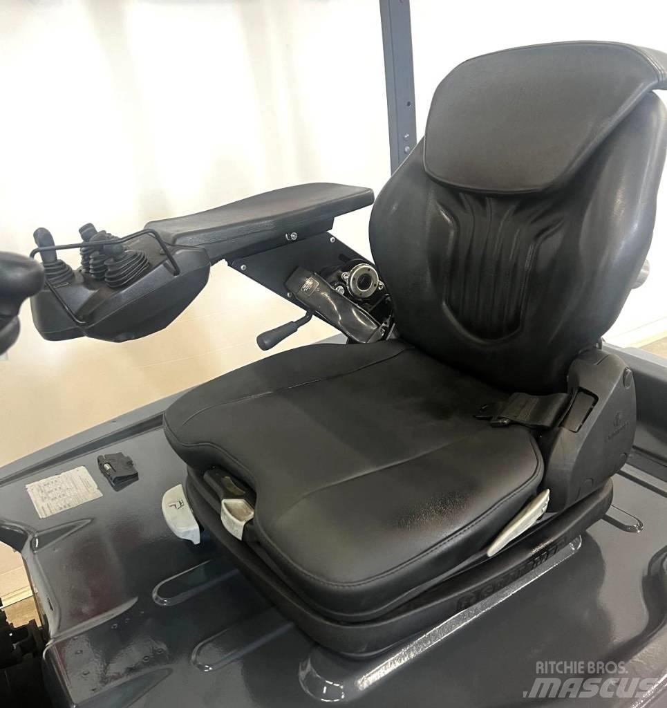 Toyota 10941 8FBE18T Electric Forklifts