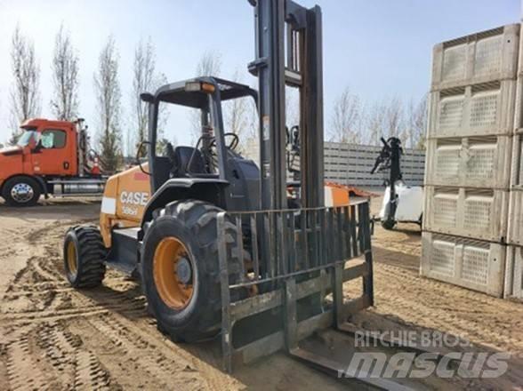 CASE 586H Rough Terrain Trucks