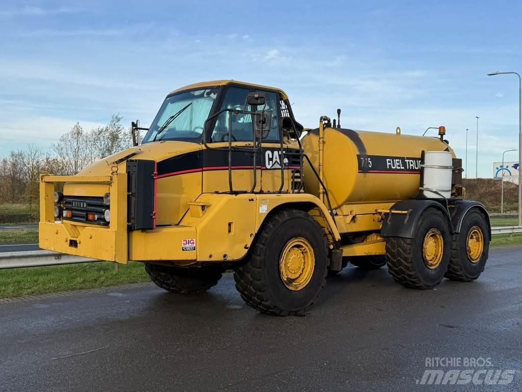 CAT 725 Fuel truck Tank Trucks