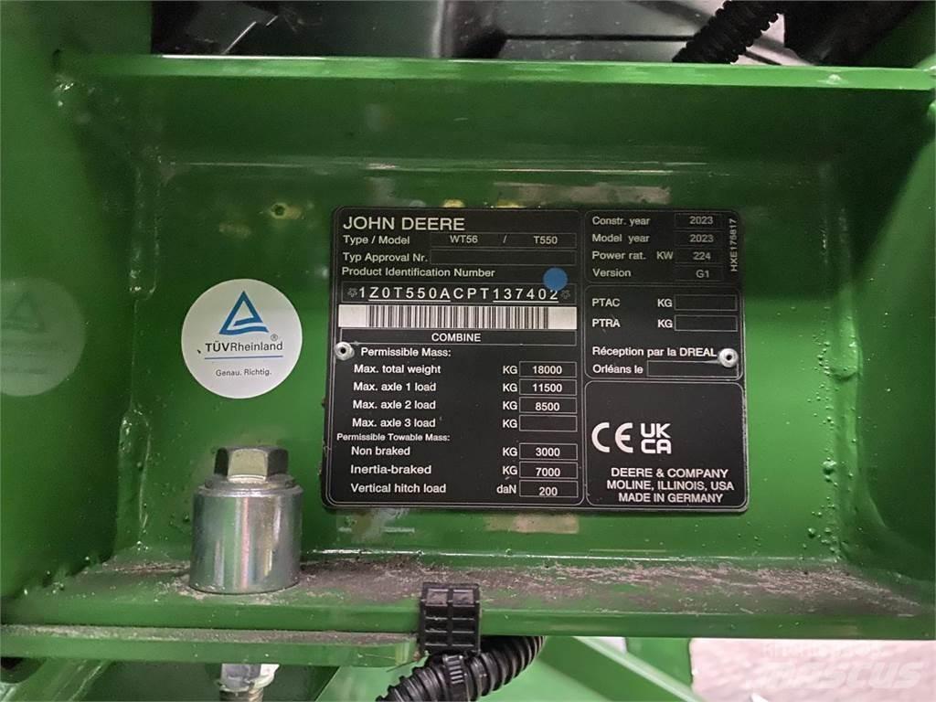 John Deere T550i Combine Harvesters