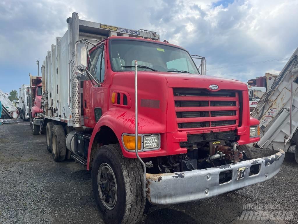 Sterling L7500 Garbage Trucks / Recycling Trucks
