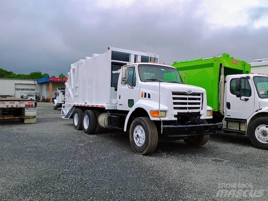 Sterling L7500 Garbage Trucks / Recycling Trucks