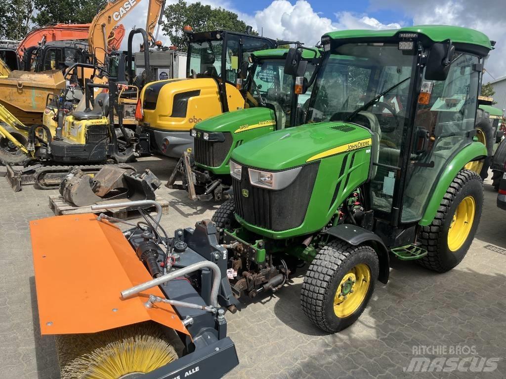 John Deere 3045 R Compact tractors
