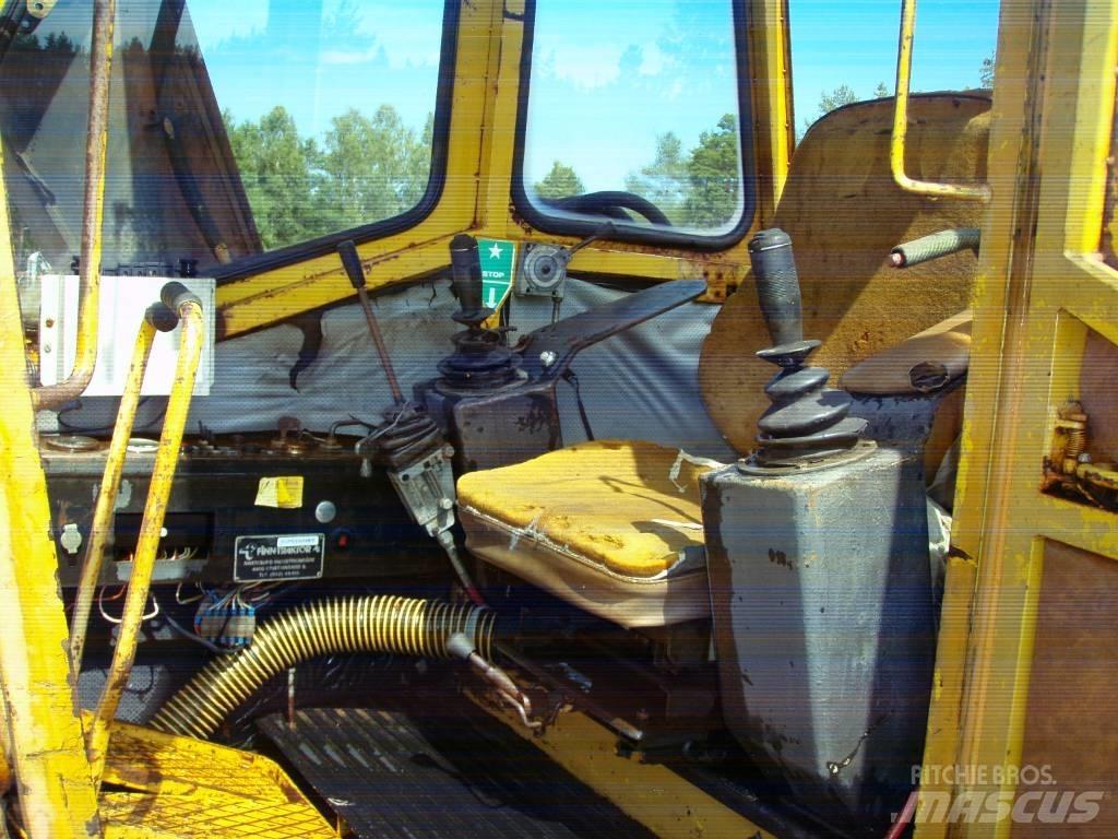 Hymas 82 R Mini excavators  7t - 12t