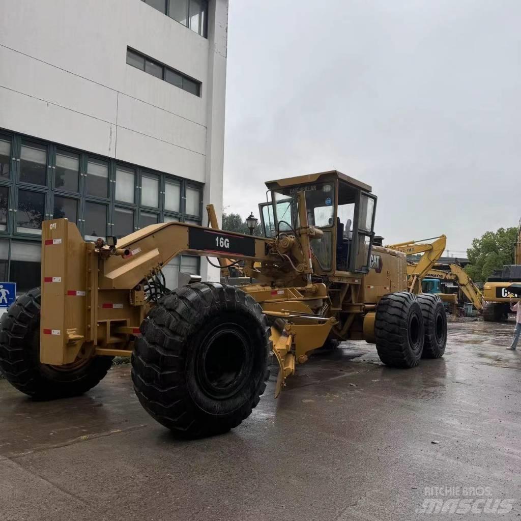 CAT 16G Motor Graders