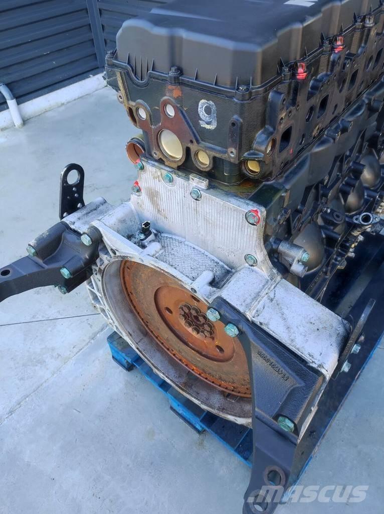 MAN D2676 Engines