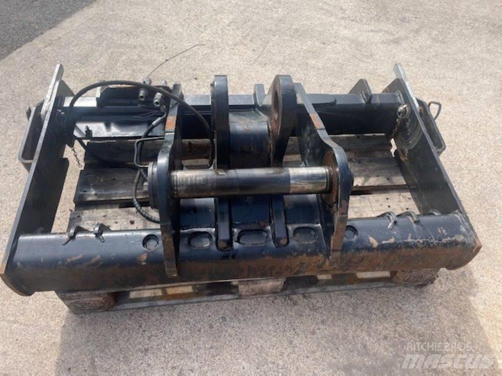 JCB Q Hitch Quick Connectors