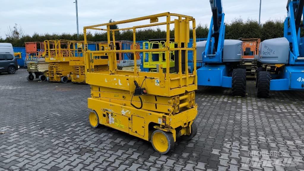 Genie GS 2032 Scissor Lifts