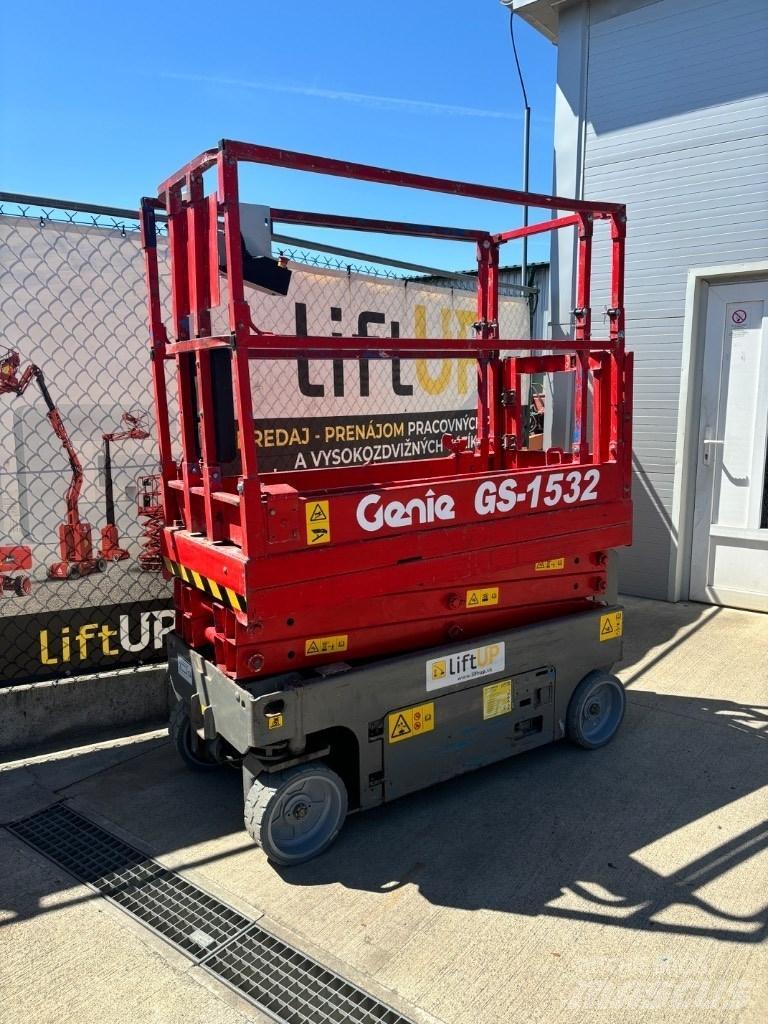 Genie GS 1532 Scissor Lifts