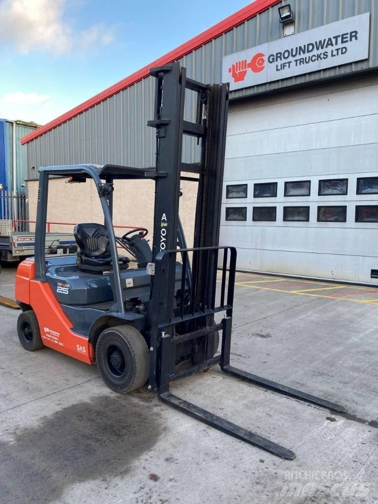 Toyota 02-8 FDF 25 Diesel Forklifts