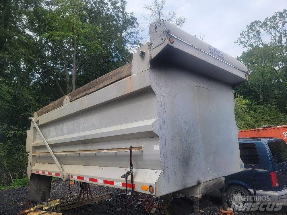  J & J 17' Dump Body Dump Trucks