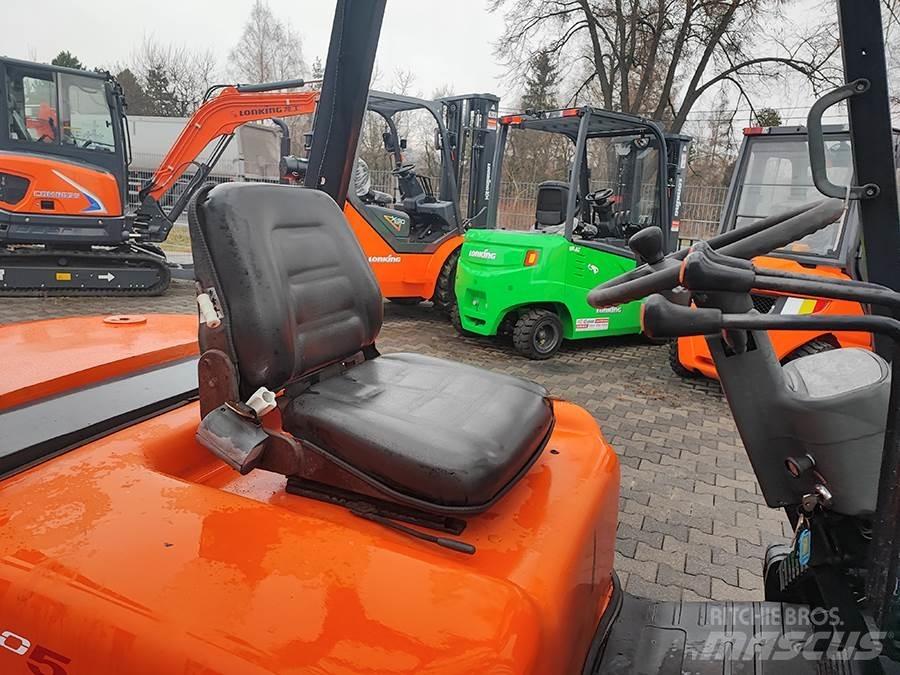 Doosan D30G Diesel Forklifts