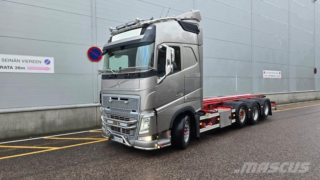 Volvo FH Demountable Trucks