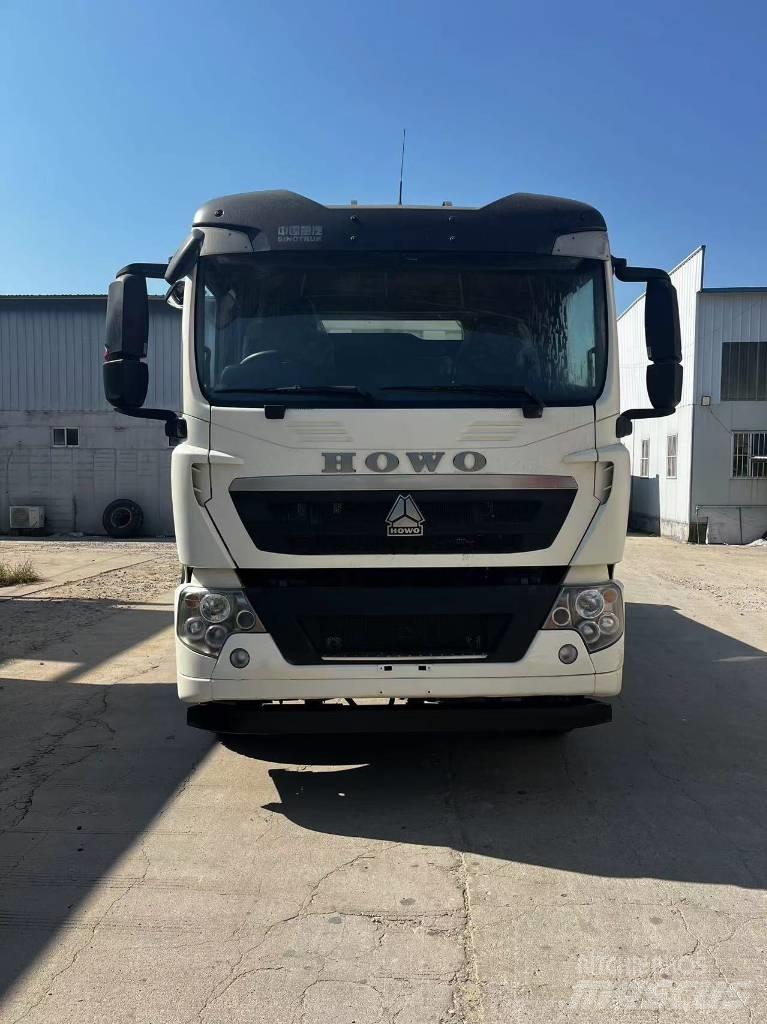 Sitrak T5G  4*2 Dump Trucks