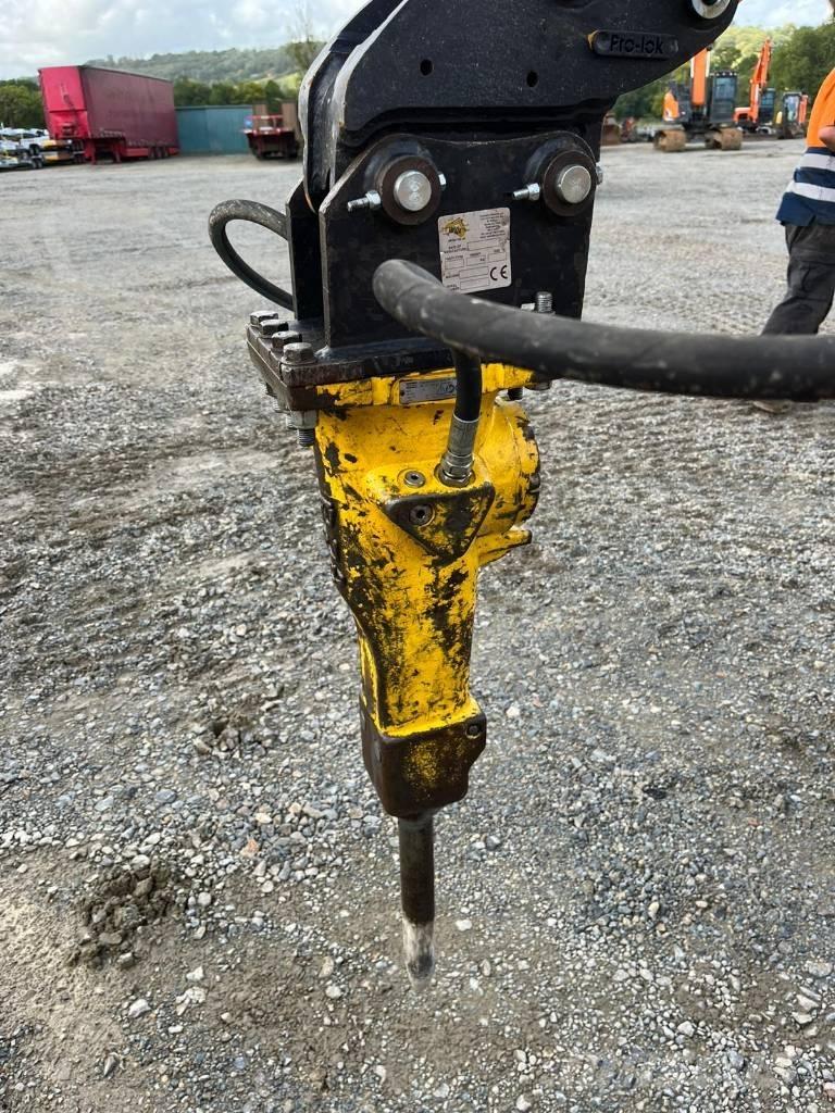 Epiroc SB102 Hammers / Breakers