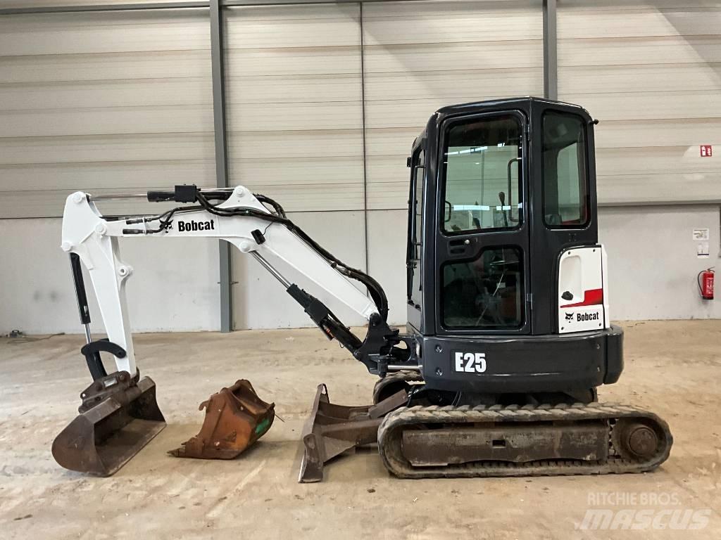 Bobcat E 25 Mini Excavators <7t (Mini Diggers)