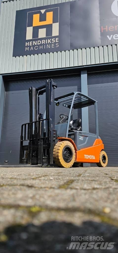 Toyota 8FBMT40 Electric Forklifts
