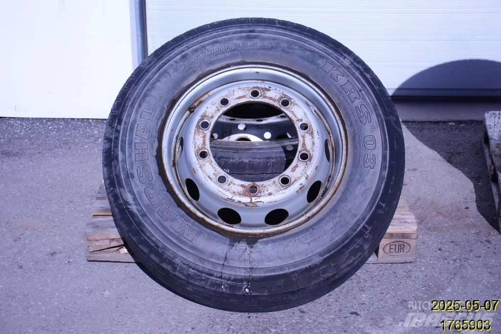  Marshal KRS 03 Tires, wheels and rims