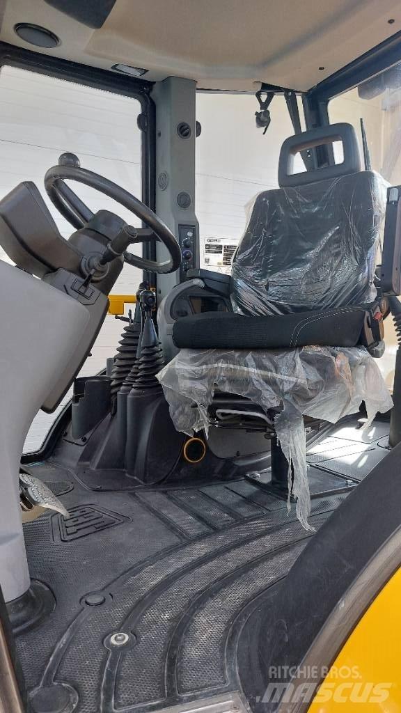 JCB 3 CX Plus Backhoe Loaders