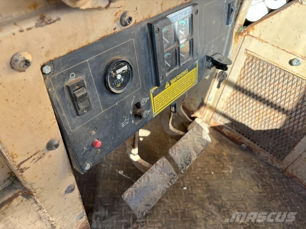 CAT D 5 C Crawler dozers