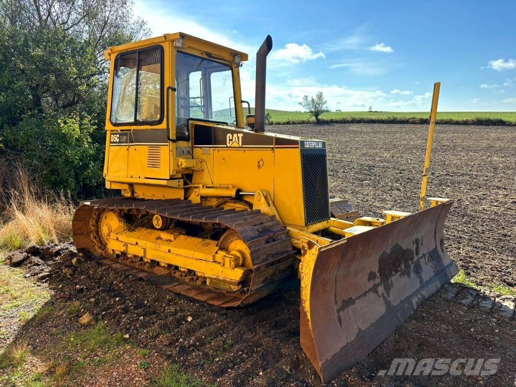 CAT D 5 C Crawler dozers