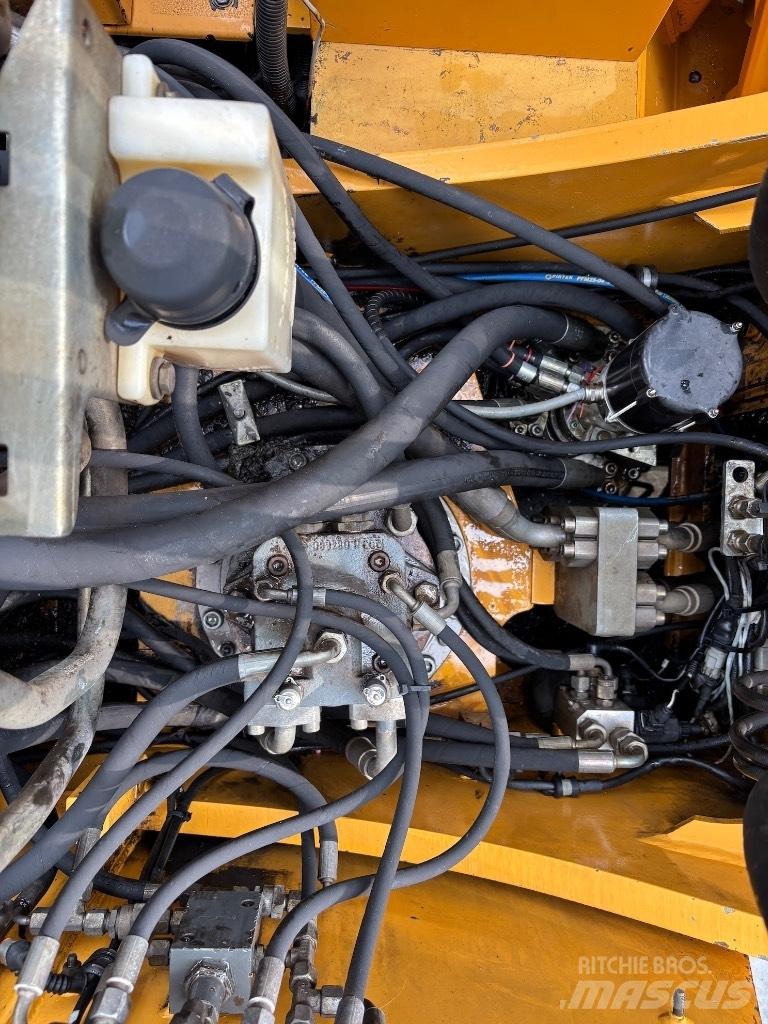 Liebherr A 904 C HD Waste / Industry Handlers