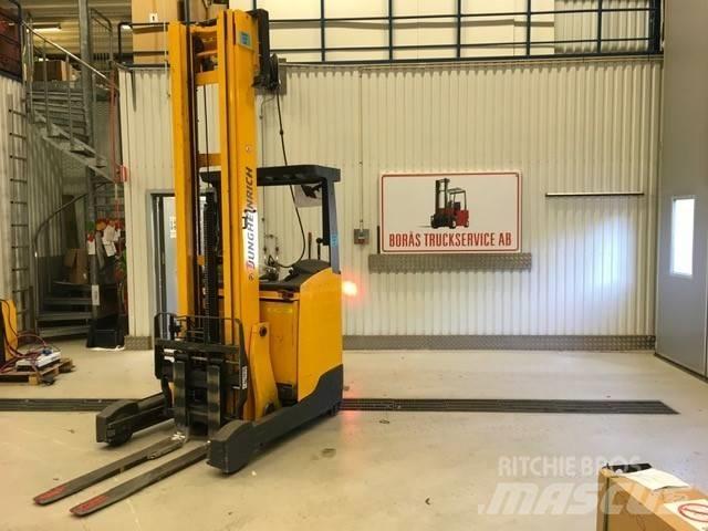 Jungheinrich ETV 214 Reach trucks
