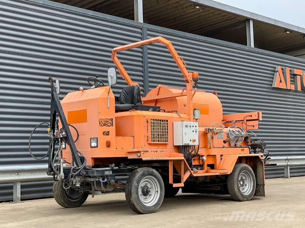  GRÜN BSM 1200-4R Asphalt and Tar Sprayers and Sealers