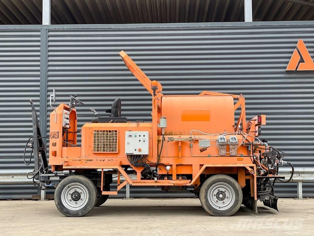  GRÜN BSM 1200-4R Asphalt and Tar Sprayers and Sealers