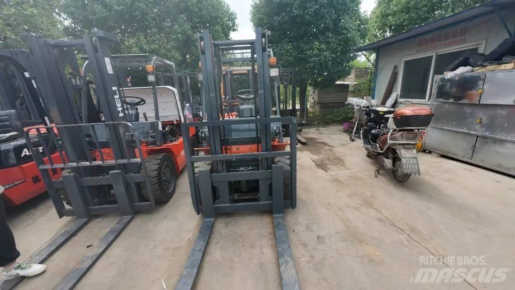 Heli CPC 30 Diesel Forklifts