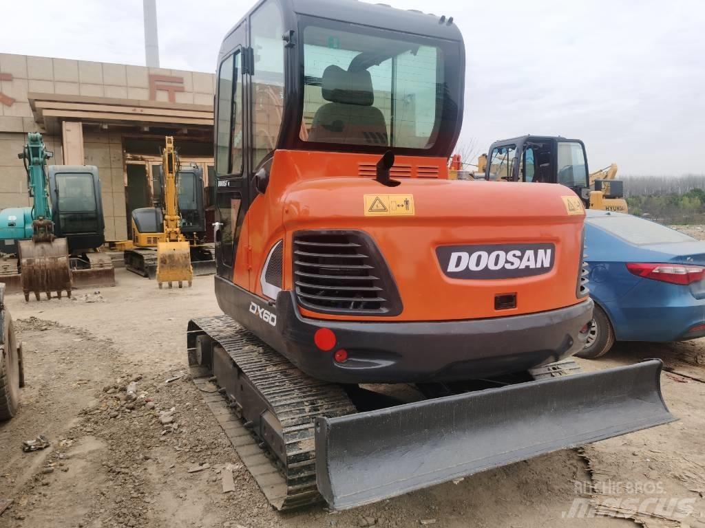 Doosan DX 60 Mini Excavators <7t (Mini Diggers)