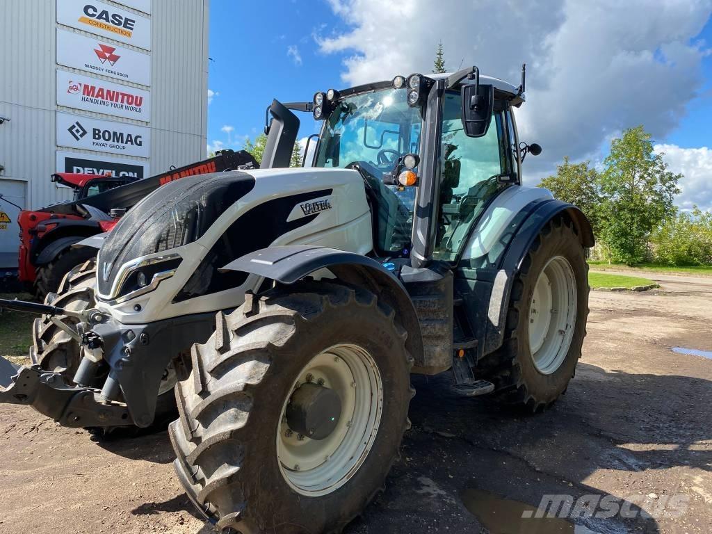 Valtra T 235 Tractors