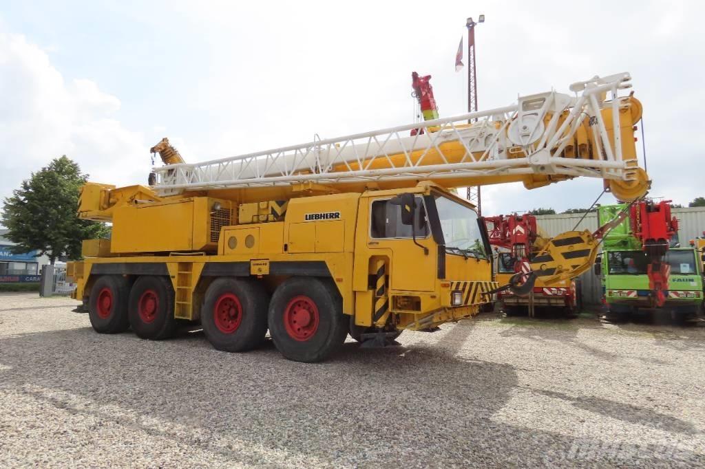 Liebherr LTM 1070-1 Mobile and all terrain cranes