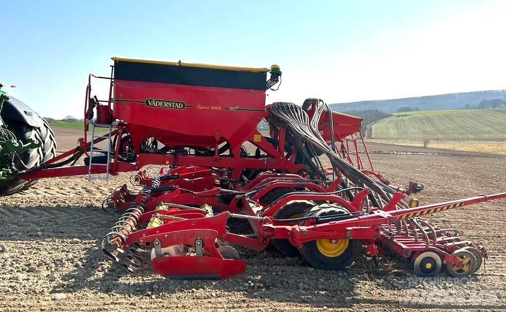 Väderstad Spirit800S Farm Drills