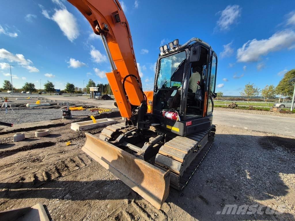 Doosan DX 85 R Mini excavators  7t - 12t