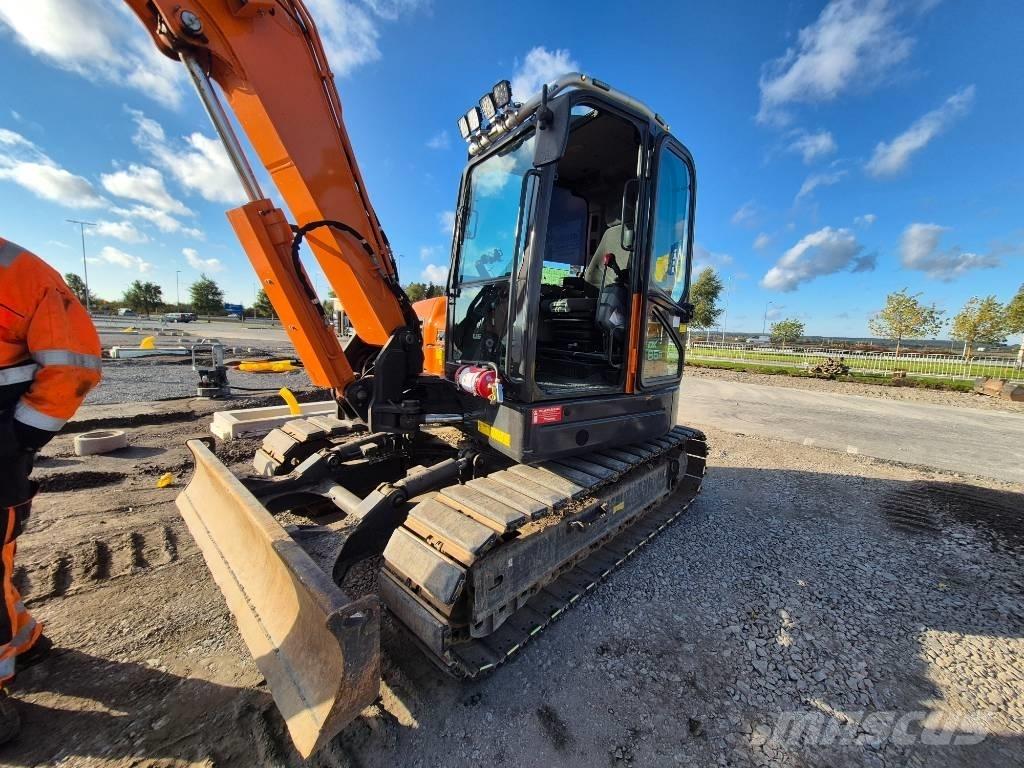 Doosan DX 85 R Mini excavators  7t - 12t