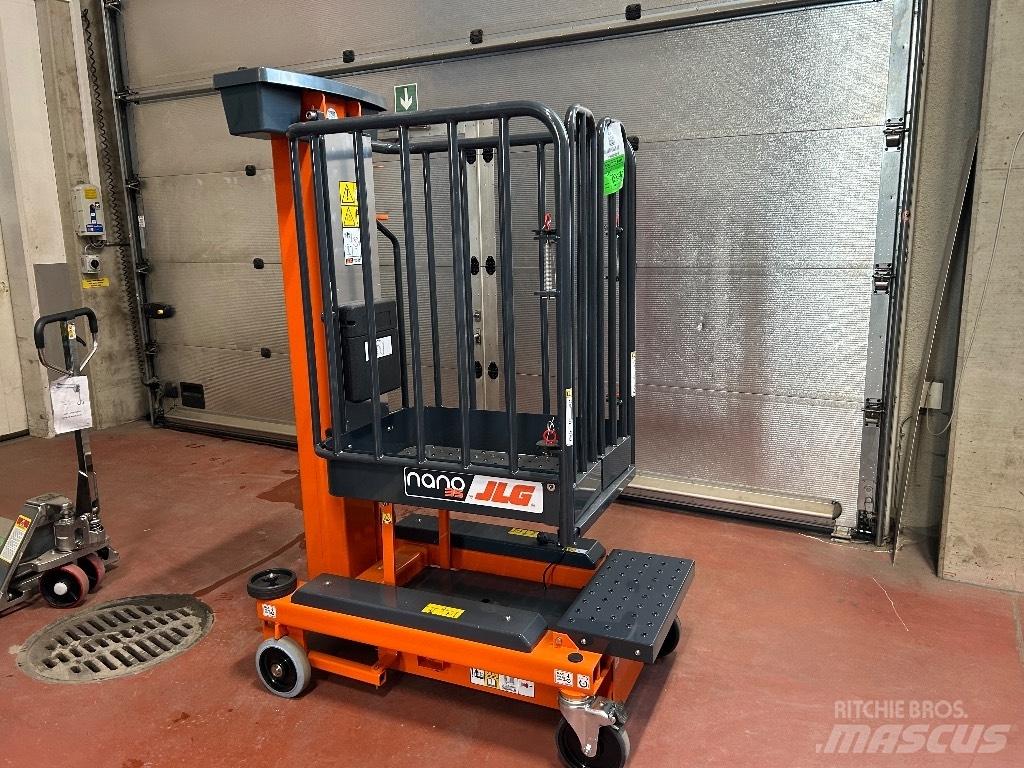 JLG Nano 35 Vertical mast lifts