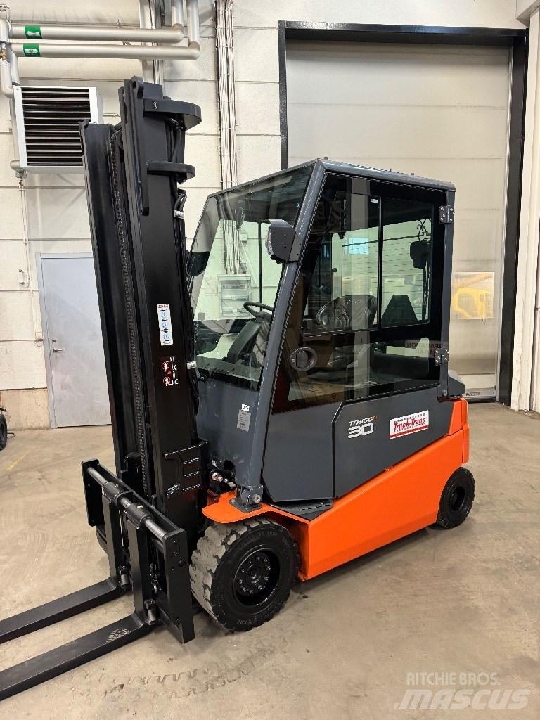 Toyota 8FBMT30 Electric Forklifts