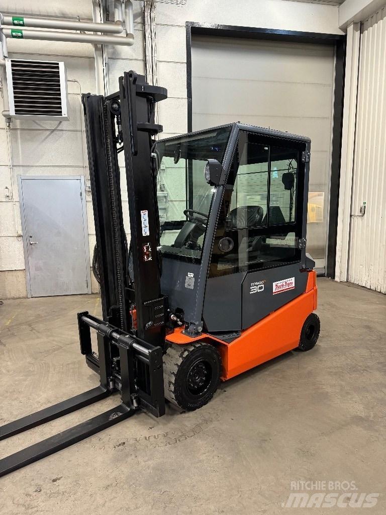 Toyota 8FBMT30 Electric Forklifts