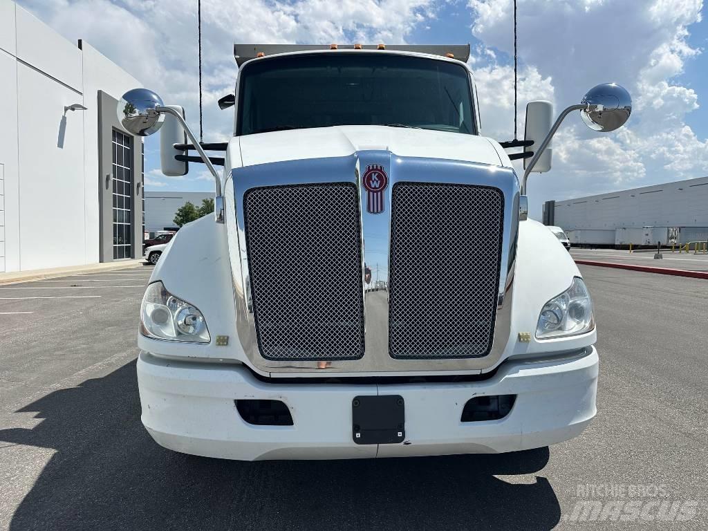 Kenworth T 680 Dump Trucks