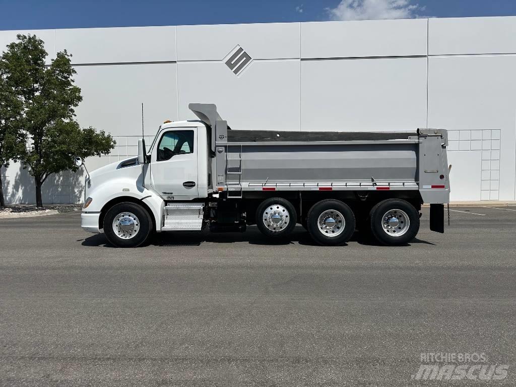 Kenworth T 680 Dump Trucks