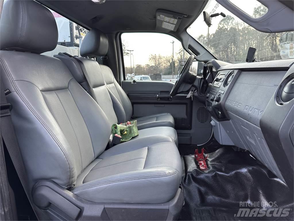 Ford F550 Work Trucks / Municipal