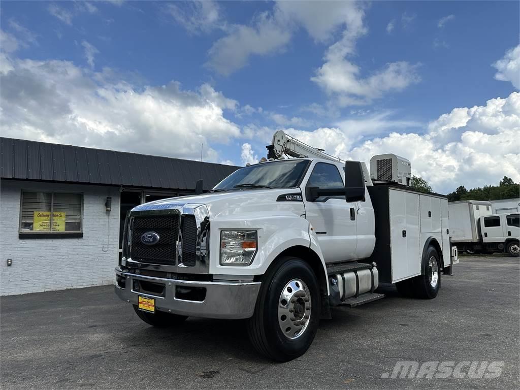 Ford F750 Work Trucks / Municipal