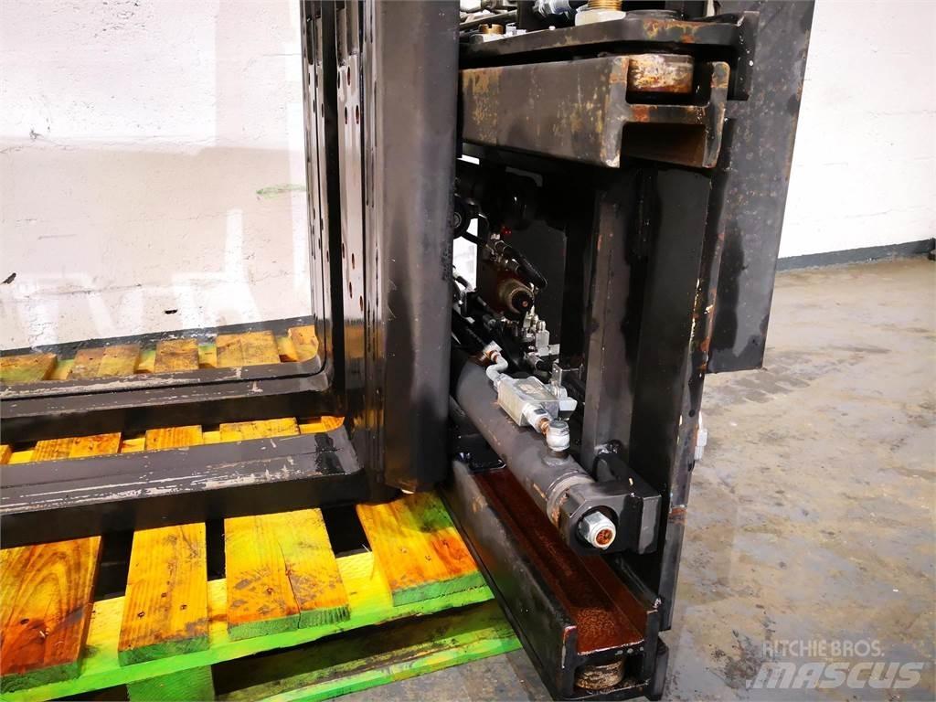 CAT 4000 Misc Forklifts