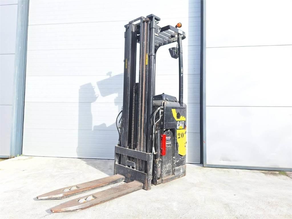 CAT NSR16N Self Propelled Stackers