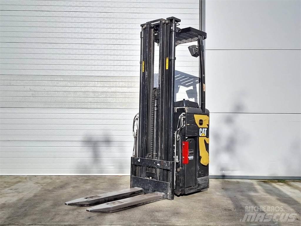 CAT NSR16N Self Propelled Stackers