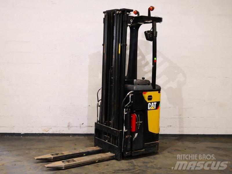 CAT NSR16N Self Propelled Stackers